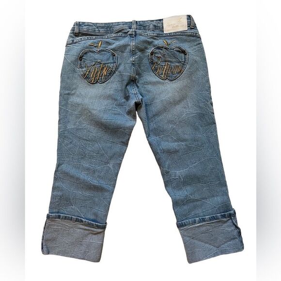 Apple Bottoms stone washed cotton blend vintage embroidered cropped jeans - Picture 1 of 6